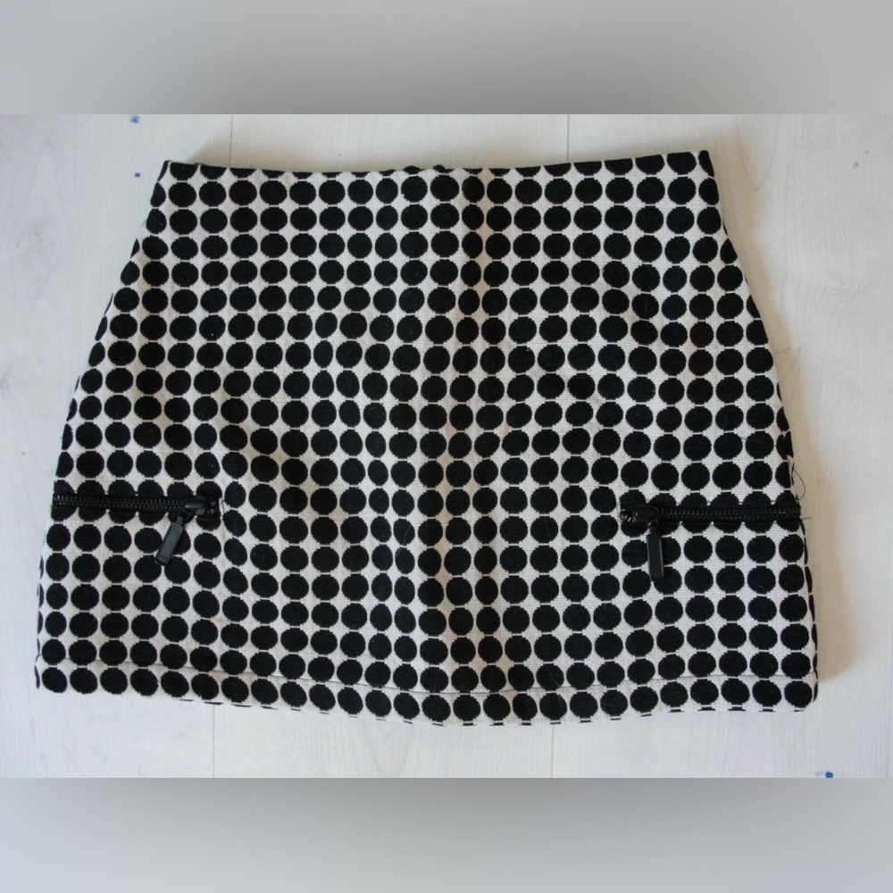 Topshop Black and White Polka Dot Mini Skirt size 6 casual